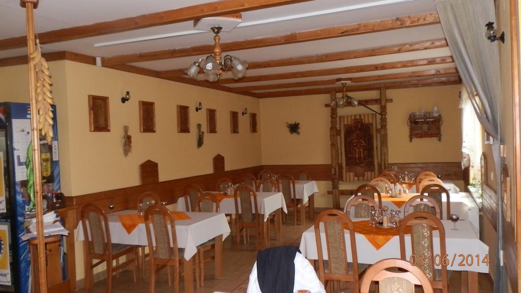 Penzion Marina Pri Slovenskej Restauracii Brezno Oda fotoğraf