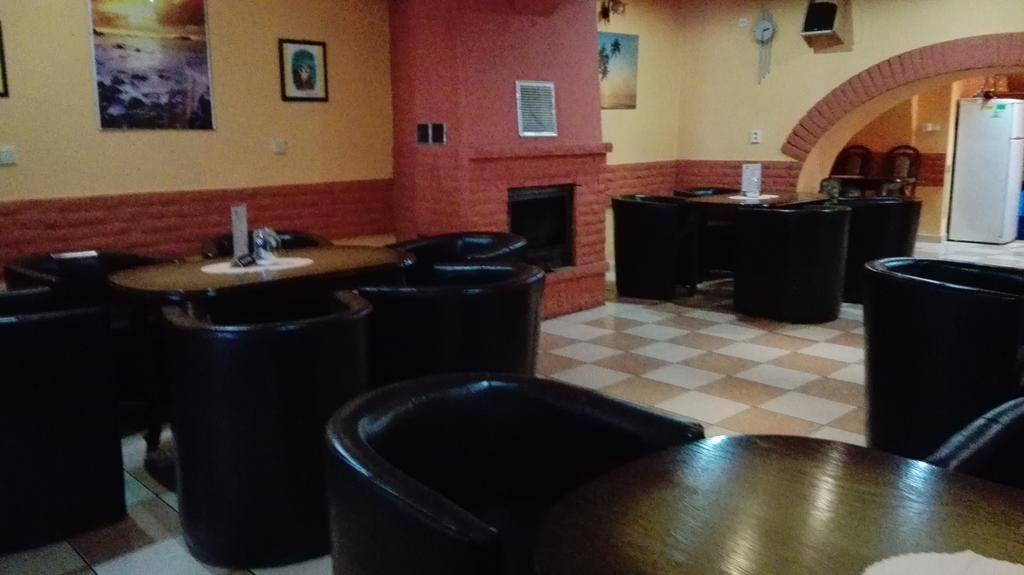 Penzion Marina Pri Slovenskej Restauracii Brezno Dış mekan fotoğraf